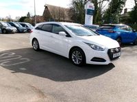 Used Hyundai i40 SE 115 HP (84 kW) 2016 White Estate