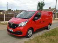 Used Renault Trafic Business 2017 Red MPV