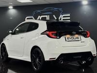 Used Toyota Yaris 272 HP (200 kW) 2021 White Hatchback