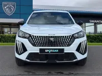 Begagnad Peugeot e-2008 Allure 98 kW (134 HK) 2024 Vit SUV