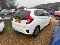 Used Honda Jazz EX 102 HP (75 kW) 2016 White Hatchback