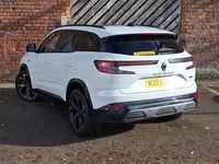 Used Renault Austral Iconic Esprit Alpine 200 HP (147 kW) 2023 White SUV