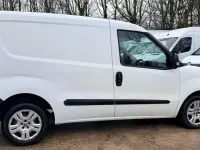 Used Fiat Doblò 90 HP (66 kW) 2016 White MPV