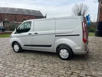 Usado Ford Transit Custom Trend 130 CV (95 kW) 2022 Plateado Van