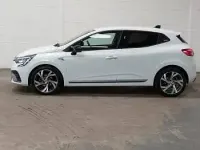 Used Renault Clio V RS Line 90 HP (66 kW) 2023 White Hatchback