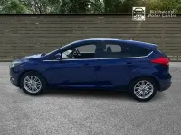 Usado Ford Focus Zetec 125 HP (91 kW) 2018 Azul Citadino