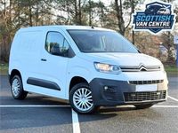 Used Citroën Berlingo Start 75 HP (55 kW) 2020 White MPV