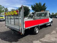 Usado Ford Transit 130 HP (95 kW) 2017 Branco Cabrios