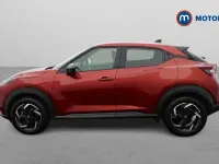 Used Nissan Juke N-Connecta 114 HP (83 kW) 2023 Red SUV
