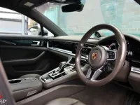 Used Porsche Panamera Sport Turismo 462 HP (339 kW) 2019 Silver Sedan