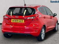 Used Ford Fiesta Zetec 101 HP (74 kW) 2019 Red Hatchback