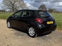 Used Peugeot 208 Access 68 HP (50 kW) 2016 Black Hatchback