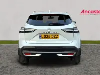 Used Nissan Qashqai N-Connecta 138 HP (101 kW) 2025 White SUV