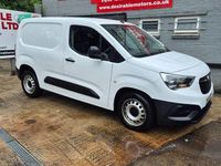 Second-hand Vauxhall Combo Edition 100 CP (73 kW) 2019 Alb Monovolum