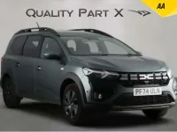 Begagnad Dacia Jogger Expression 140 HK (102 kW) 2024 Grön Minibuss