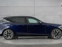 Used BMW 520 M Sport 205 HP (150 kW) 2025 Blue Estate