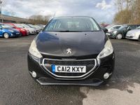 Second-hand Peugeot 208 Active 115 CP (84 kW) 2012 Negru Hatchback