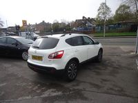 Used Nissan Qashqai 360º 110 HP (80 kW) 2013 White SUV
