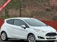 Used Ford Fiesta Titanium 100 HP (73 kW) 2017 White Hatchback