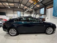 Used Vauxhall Insignia Elite 136 HP (100 kW) 2016 Green Hatchback