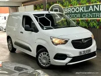 Używany Vauxhall Combo Sportive 2020 Biały Minivan