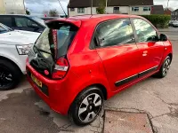 Used Renault Twingo Dynamique 70 HP (51 kW) 2015 Red Hatchback