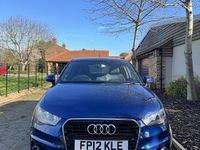 Usado Audi A1 S-Line 105 HP (77 kW) 2012 Azul Citadino