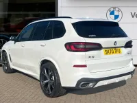 Second-hand BMW X5 M Sport 394 CP (289 kW) 2021 Alb SUV