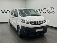 Used Vauxhall Vivaro 145 HP (106 kW) 2022 White MPV
