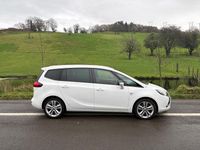 Used Vauxhall Zafira SRi 170 HP (125 kW) 2015 White MPV