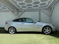 Usado Mercedes CLC180 2009 Prateado Citadino
