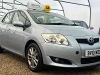 Usado Toyota Auris 2010 Azul Citadino