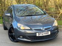 Usado Vauxhall Astra GTC SRi 180 HP (132 kW) 2012 Cinzento Citadino