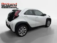 Used Toyota Aygo X PURE 72 HP (52 kW) 2024 White SUV