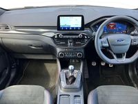 Begagnad Ford Kuga ST-Line 150 HK (110 kW) 2023 Vit SUV