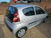 Used Peugeot 107 Active 68 HP (50 kW) 2012 Silver Hatchback