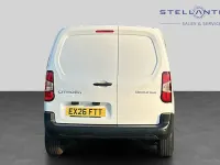 New Citroën Berlingo 101 HP (74 kW) 2026 White MPV