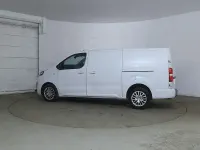 Second-hand Vauxhall Vivaro 100 CP (73 kW) 2023 Alb Monovolum