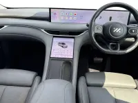 Used MG IM6 553 kW (752 HP) 2025 White SUV