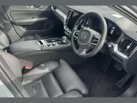 Usado Volvo V60 Plus 345 HP (253 kW) 2025 Cinzento Carrinha