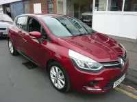 Used Renault Clio IV Dynamique 2017 Red Hatchback