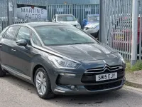 Usado Citroën DS5 120 CV (88 kW) 2015 Gris Utilitario