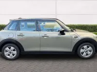Usado Mini Cooper Classic 136 CV (100 kW) 2020 Gris Utilitario