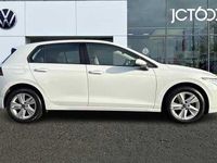 Begagnad VW Golf VIII 130 HK (95 kW) 2022