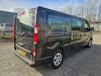 Usado Renault Trafic 150 HP (110 kW) 2024 Preto Monovolume