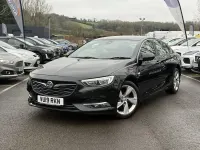Second-hand Vauxhall Insignia SRi 165 CP (121 kW) 2019 Negru Hatchback
