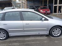 Used Honda Civic SE 2004 Silver Hatchback