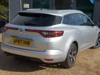 Usado Renault Mégane GrandTour Dynamique 130 HP (95 kW) 2017 Prateado Carrinha