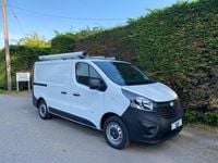 Used Vauxhall Vivaro 95 HP (69 kW) 2017 White MPV