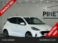 Used Hyundai i10 Premium 84 HP (61 kW) 2022 White Hatchback